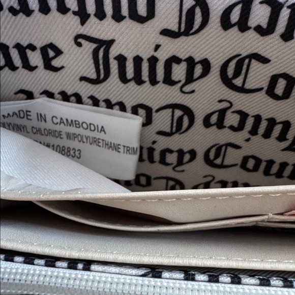 Juicy Couture white faux leather rainbow dots logo zipper wristlet wallet. New. - Picture 6 of 6